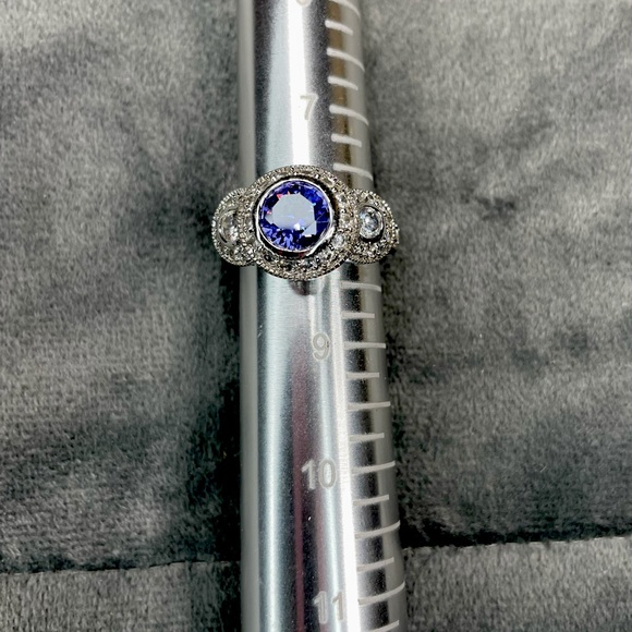 Round Purple stone with pillows of simulated diamonds .925 Sterling silver - Picture 14 of 14